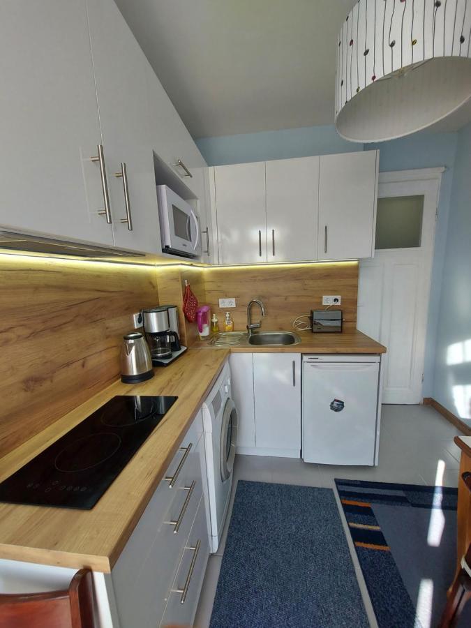 Cozy Spot By The Lions' Bridge Apartment София Екстериор снимка