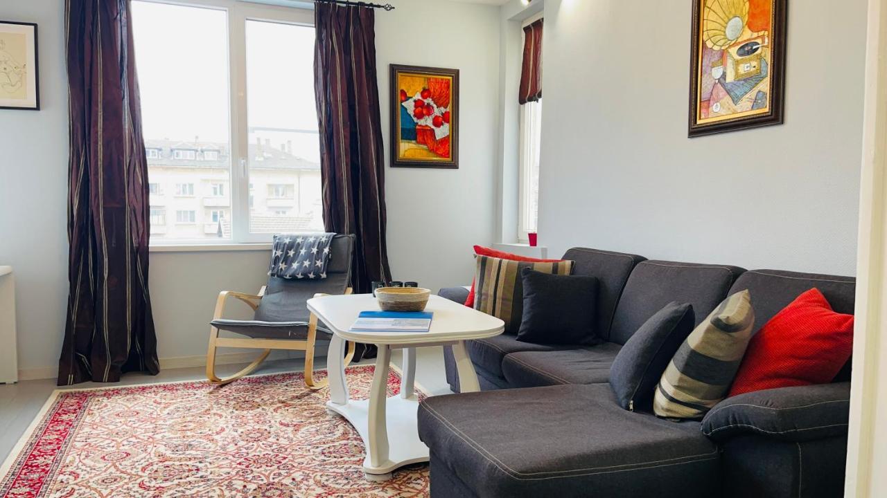 Cozy Spot By The Lions' Bridge Apartment София Екстериор снимка